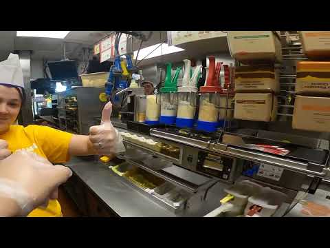 McDonald's POV: 20 Minuten Training für die Ehefrau im Sandwichemachen | Folge 2