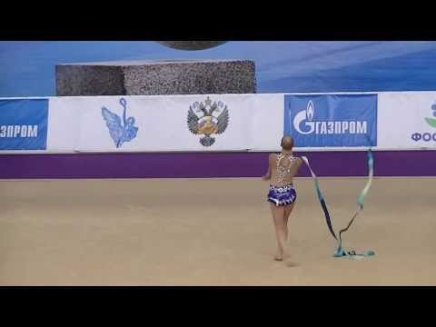 Moustafaeva Kseniya  (FRA)  ribbon    World Cup S-Petersburg 2013 Qual