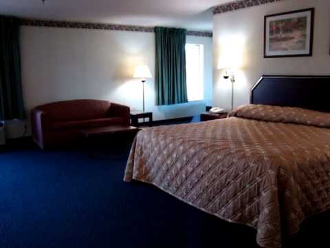 King Jacuzzi Suite Morristown Super 8 Tennessee Smoky Mountain Area off I-81