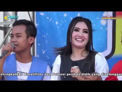 Nella Kharisma dan Arga - Aku Cah Kerjo - Live SMK PGRI Nganjuk