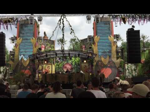 RAW DISTRICT @ Extrema Outdoor Belgium 2017