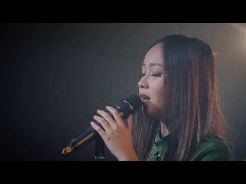 Breakout Showcase - Gloria Jessica I Just Wanna Love You