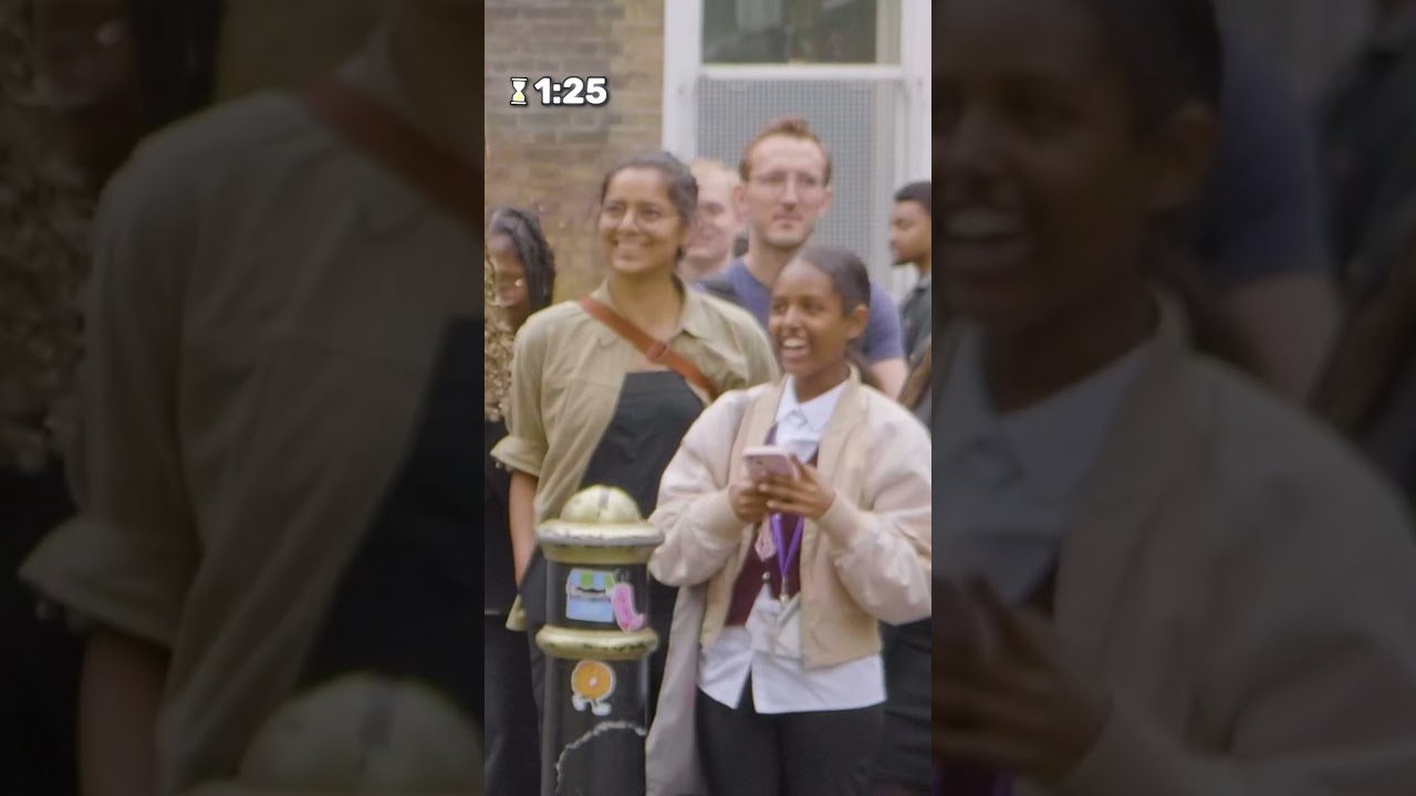 They were CHANTING her name to come on 😎 Ep. 317 🪜