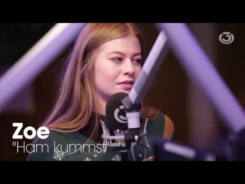 Zoe sings "Ham kummst" by Seiler & Speer (at the Ö3 Christmas Miracle)