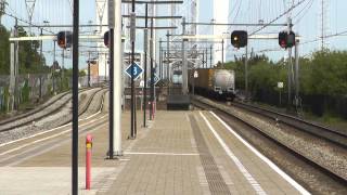 preview picture of video 'treinen, trains, Züge, tog, station Zwijndrech, 22 mei 2014, deel 2 van 2'
