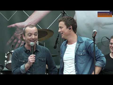 Niels Destadsbader veilt platina plaat ten voordele van Rode Neuzen Dag