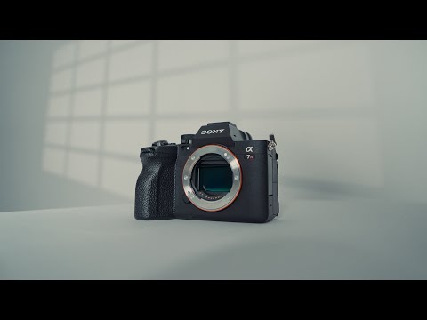 Sony A7R V | Can this be a video camera? | Compare with A7s iii