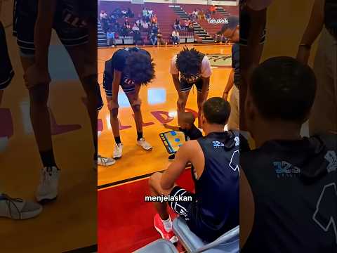 Bocah 7 Tahun Ini Jadi Pelatih Basket, Kok Bisa?! 😱 🏀 #shorts #ytshorts