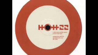 Hott 22 - The Moon And The Spoon