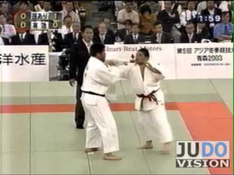 JUDO 2001 All Japan: Yasuyuki Muneta 棟田 康幸 (JPN) - Shinichi Shinohara 篠原 信(JPN)