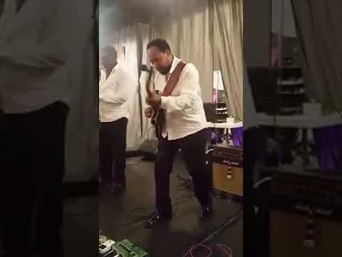 Eritrean music tekle tesfazhgi song || selam sium guitar performance #AsmaranaኣስመራናTV