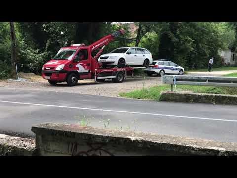Odvoz automobila ubojice s mjesta samoubojstva
