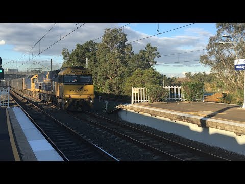 NR27+G530 with the Indian Pacific at Rooty Hill