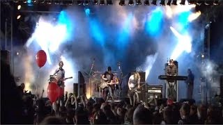 Fightstar - Floods (Live at BBC Radio 1&#39;s Big Weekend 2009)