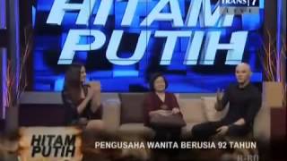 Download lagu Hitam Putih 7 November 2013 Pengusaha Wanita Berusia 92 Tahun mp3