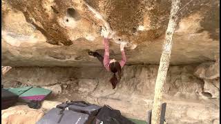 Video thumbnail of Puffer Fish, V6. Priest Draw