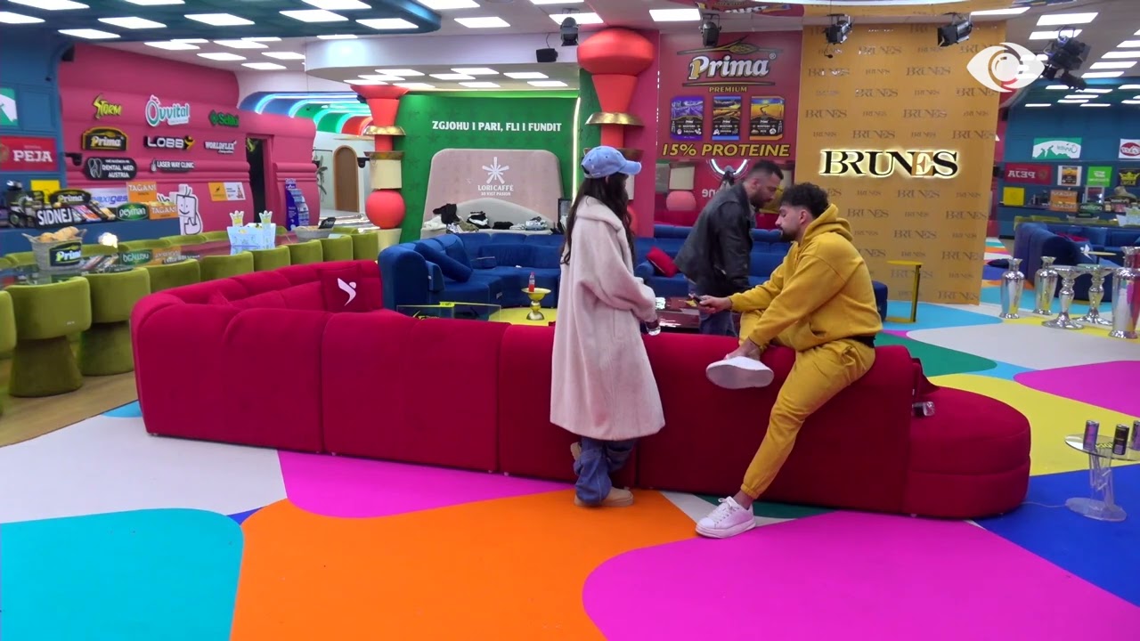 7.E admiroj për moshën që ka/ Aldo bisedon me Mikelën për Rizartën