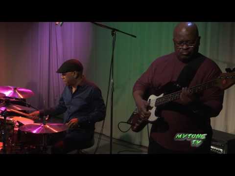 Groovality "Gonna Find Me A Woman"