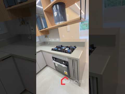 Apto 135 m² | 4 QUARTOS | 2 SUÍTES | MOBILIADO | NO CORAÇÃO DE ICARAÍ NA QUADRA DA PRAIA | 1 vaga