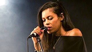 AlunaGeorge Perform &quot;You Know You Like it&quot; At Billboard Studio