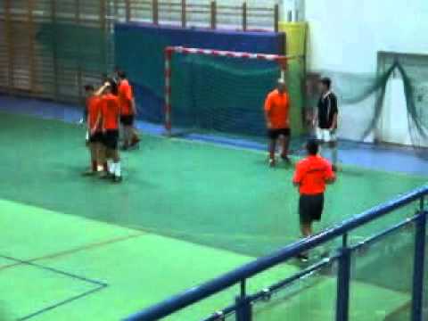 25.11.10 III liga halowa: Harysy Team - Lotnik Kryspinów 4-2 (1-1)