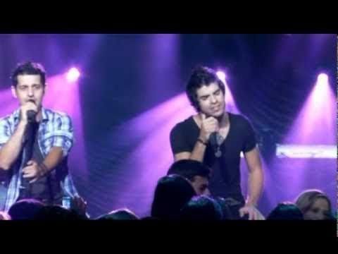 Você quem quis assim - Maurício e Eduardo com part. Nashville