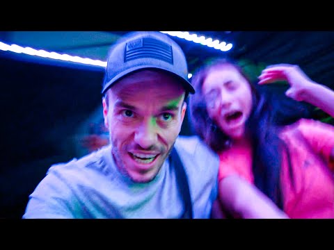 ELA NÃO AGUENTOU A MONTANHA RUSSA NO PARQUE DE DIVERSÕES DE ORLANDO - Família Brancoala