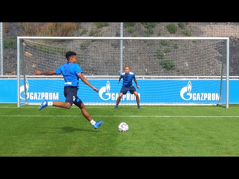 WESTON MCKENNIE vs GERMANKICKERZ - Ultimative Fußball Challenge - FC Schalke 04