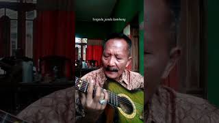 Download lagu yang lagi viral! kakek gitaris legend cover lagu mabuk janda, terbaik asekkk!! #viral #story #shorts mp3