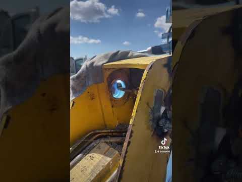 Ремонт стріли екскаватора з виїздом - розточка і наплавка отворів під пальці