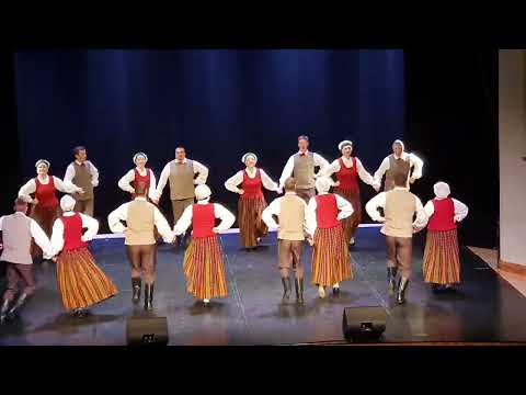 Deju kolektīvs" Robežnieki" deja "Kūmas" Dobeles kultūras namā skate 14/05/2022