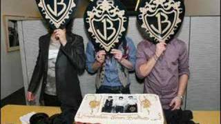 Jonas Brothers - Don&#39;t Take My Heart and Put it on a Shelf