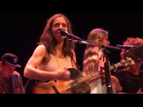 Ani DiFranco w Petah - Which Side Are You On (Arcata, CA 10/9/16)