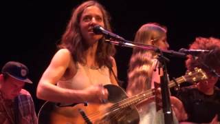 Ani DiFranco w Petah - Which Side Are You On (Arcata, CA 10/9/16)