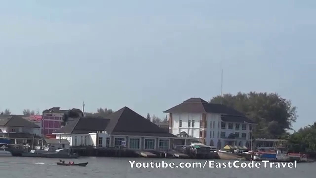Malaysian Thai river border Kelantan state