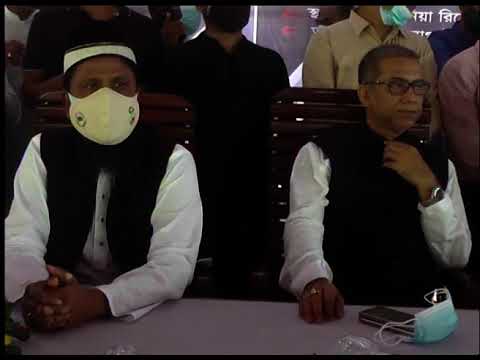 করোনায় ক্ষতিগ্রস্ত ও অসহায় মানুষের মাঝে ত্রাণ সামগ্রী বিতরণ করা হয়েছে\