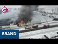 Dronevideo van grote brand in tuincentrum Lisse - OMROEP WEST