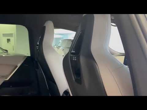 2022 BMW iX  XDRIVE40 M SPORT // PANORAMIC ROOF - Image 2