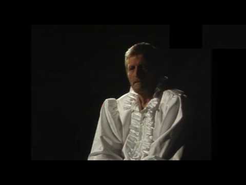 MÜŞFİK KENTER   HAMLET