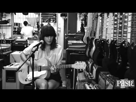 Eleanor Friedberger - I Won't Fall Apart On You Tonight - 7/21/2011 - Midwest Buy N Sell