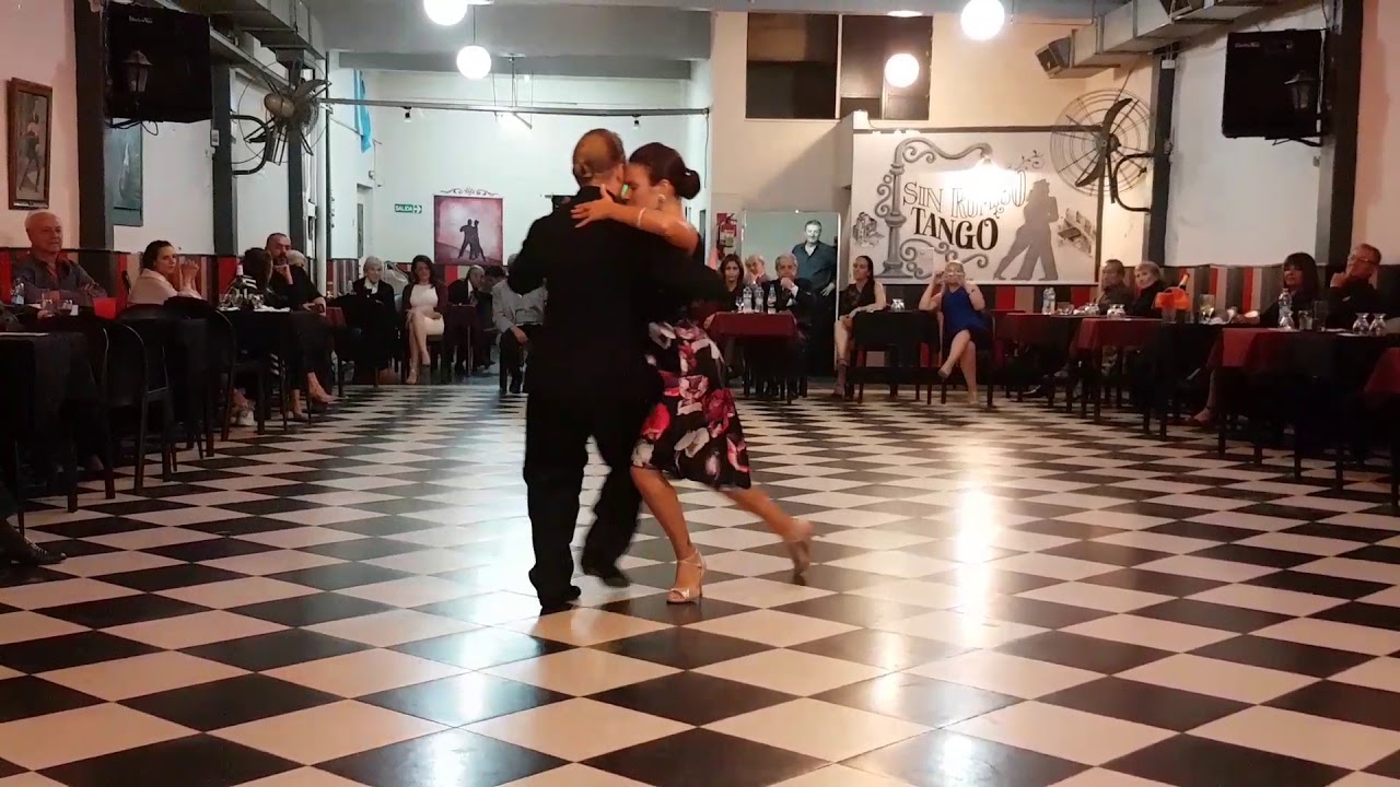 Riccardo Pagni y Giulia Del Porro - Sin Rumbo, la Catedral del Tango - Buenos Aires 18/08/2017 - 2/3
