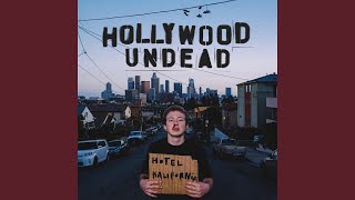 Kadr z teledysku Alright tekst piosenki Hollywood Undead
