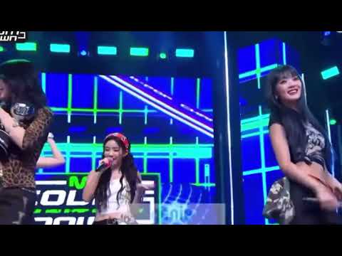 Idols reaction to Gidle 'QueenCard' (ft. Kard, Dreamcatcher, Enhypen, lesserafim)