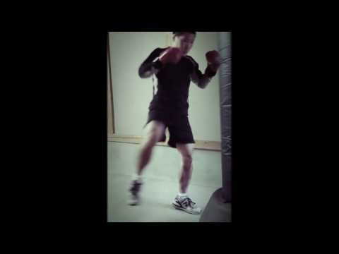 スタンディングバッグ  トレーニング