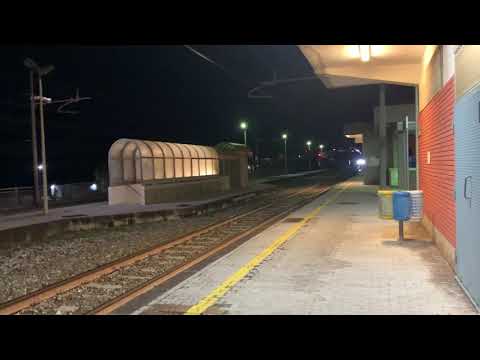 Freccia rossa  proveniente da Torino e diretto a Reggio Calabria