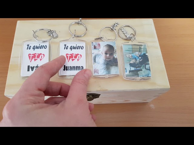 Vídeo relacionado con Genérico Llavero personalizado con foto a dos caras, regalo pareja