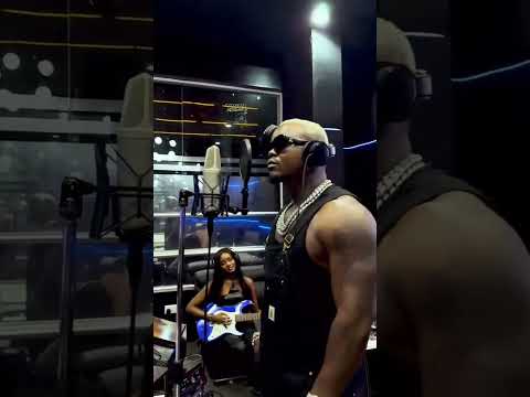 #Abby chams amenogewa kwa #Harmonize #furaha #studiosession