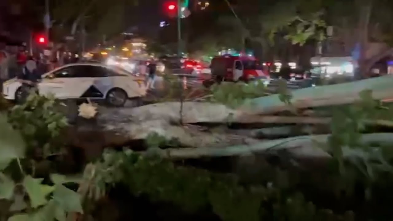 Երթևեկությունը Ամիրյան-Մաշտոց խաչմերուկում պարալիզացված է