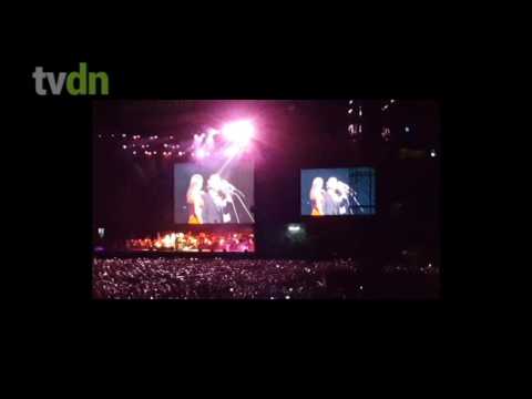 Paula Fernandes deixa Andrea Bocelli no vácuo