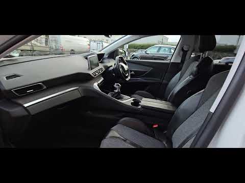 Peugeot 5008 ALLURE S/S 130BHP 5DR - 7 SEATER - Image 2